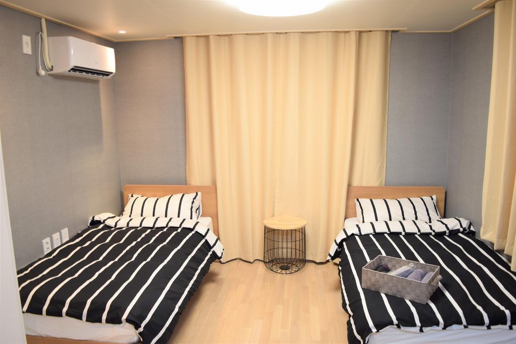Red Stone Guesthouse Сеул Екстериор снимка