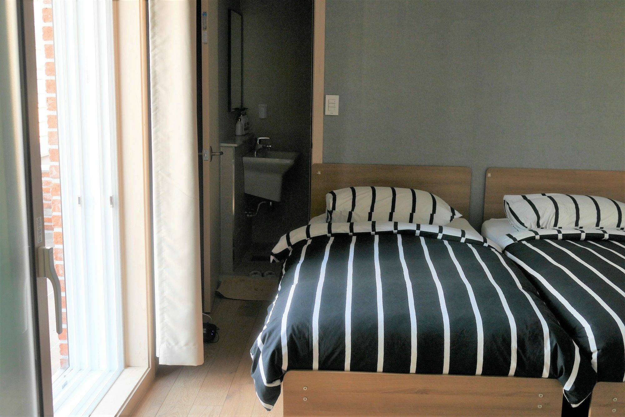 Red Stone Guesthouse Сеул Екстериор снимка