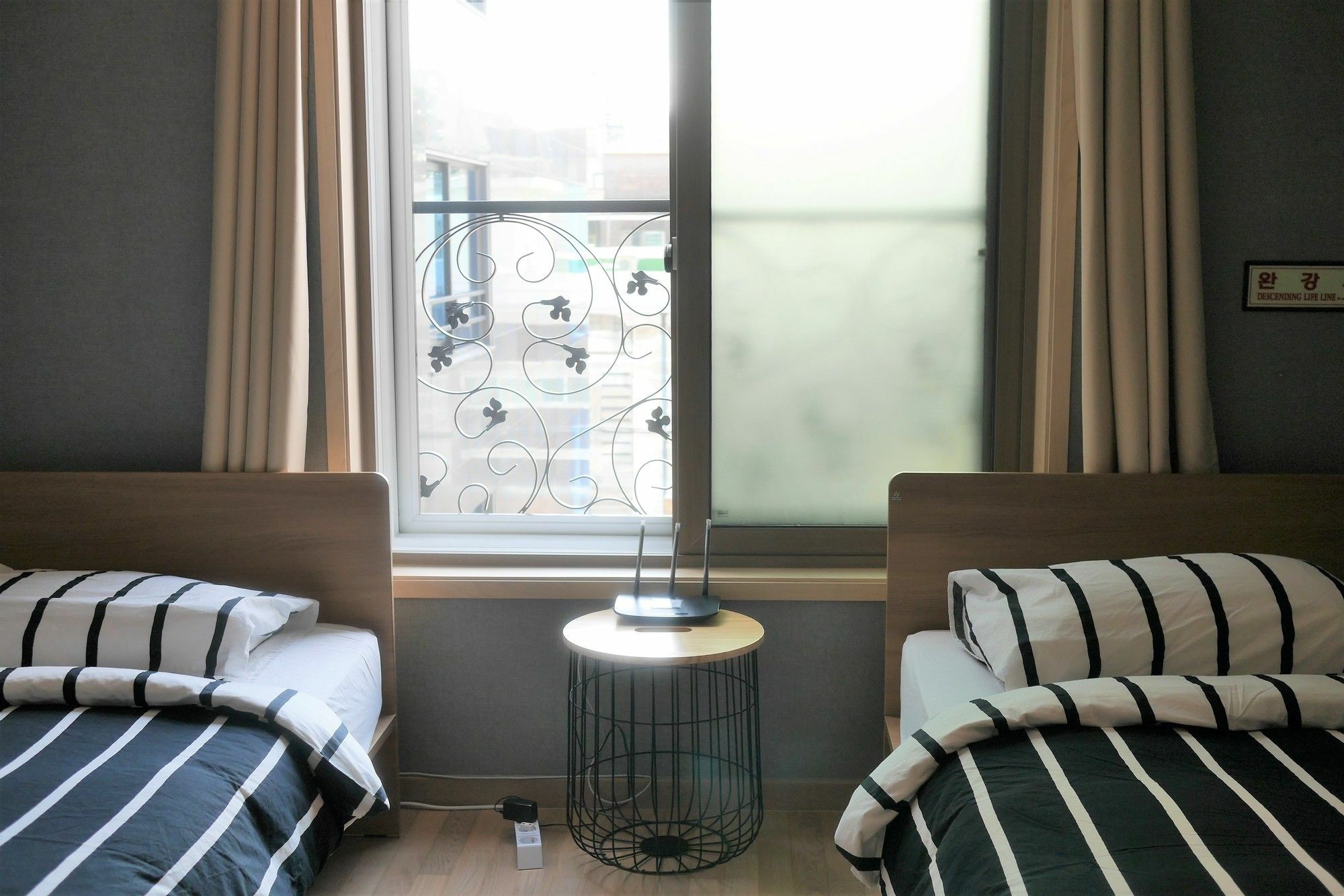 Red Stone Guesthouse Сеул Екстериор снимка